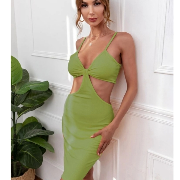 Green 💚 Ribbed Cut Out Cami BodyCon Dress - Picture 4 of 7